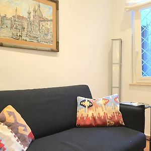 Old Rome Lodge, Navona
